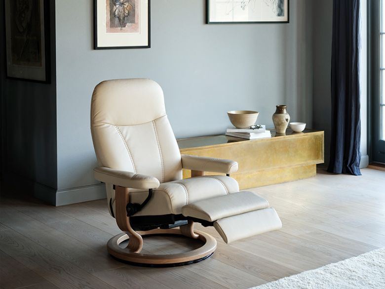 Ekornes Consul Power Recliner available at Lee Longlands