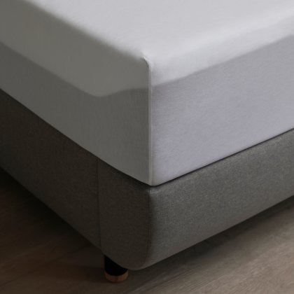 Tempur Thermoregulating Mattress Protector- Double Tempur Thermoregulating Mattress Protector- Double