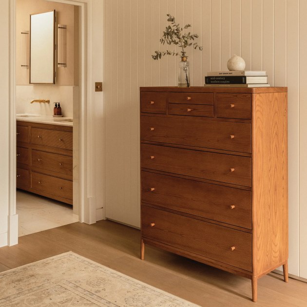 Ercol Salina 8 Drawer Tall Chest Ercol Salina 8 Drawer Tall Chest