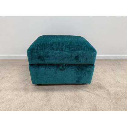 CLEARANCE OUTLET WAREHOUSE STOCK Madison Designer Storage Footstool CLEARANCE OUTLET WAREHOUSE STOCK Madison Designer Storage Footstool