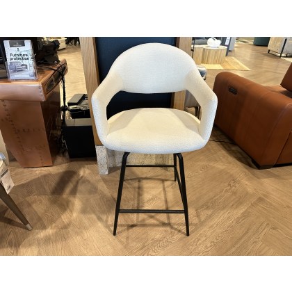 Raffi Jasmine White Barstool in Boucle fabric Raffi Jasmine White Barstool in Boucle fabric