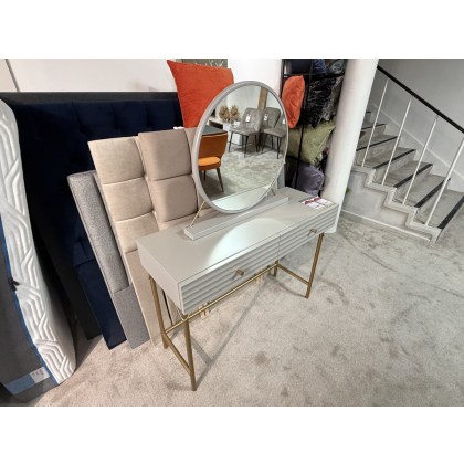 Amari dressing table and round mirror Amari dressing table and round mirror