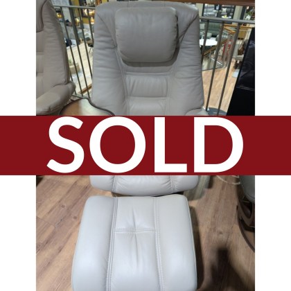 Himolla, Corrib Medium Chair, Stool, 2.5cm Height Ring, Neck Cushion & Table Himolla, Corrib Medium Chair, Stool, 2.5cm Height Ring, Neck Cushion & Table