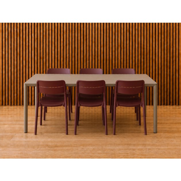Nardi Piave Table & x6 Borgogna Chairs Nardi Piave Table & x6 Borgogna Chairs