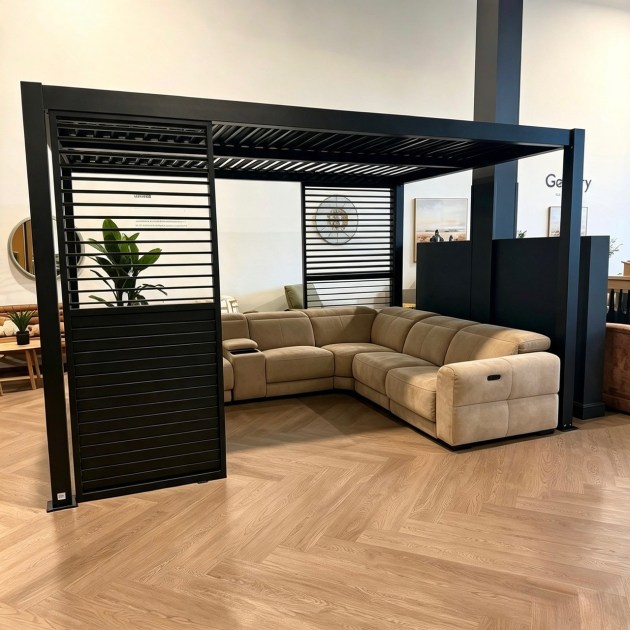 Messina Pergola & x2 swivel louvre screens Messina Pergola & x2 swivel louvre screens