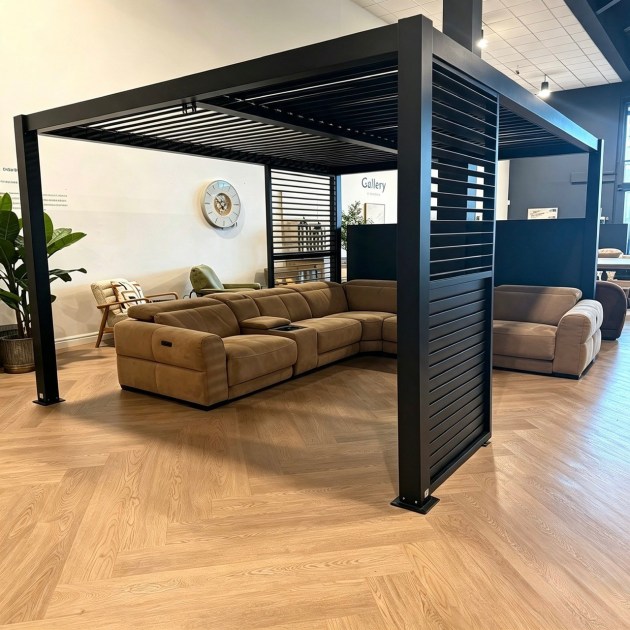 Messina Pergola & x2 swivel louvre screens Messina Pergola & x2 swivel louvre screens