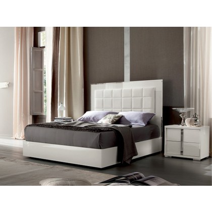 Imperial Bedroom King Size Bed With Light