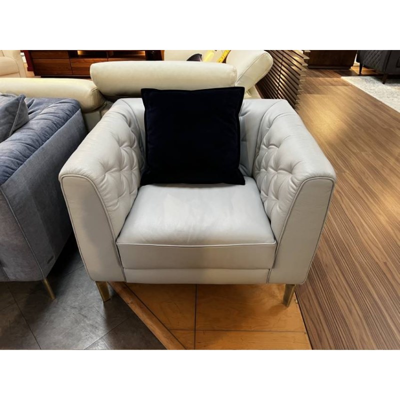 Natuzzi Editions Piacere Armchair Natuzzi Editions Piacere Armchair